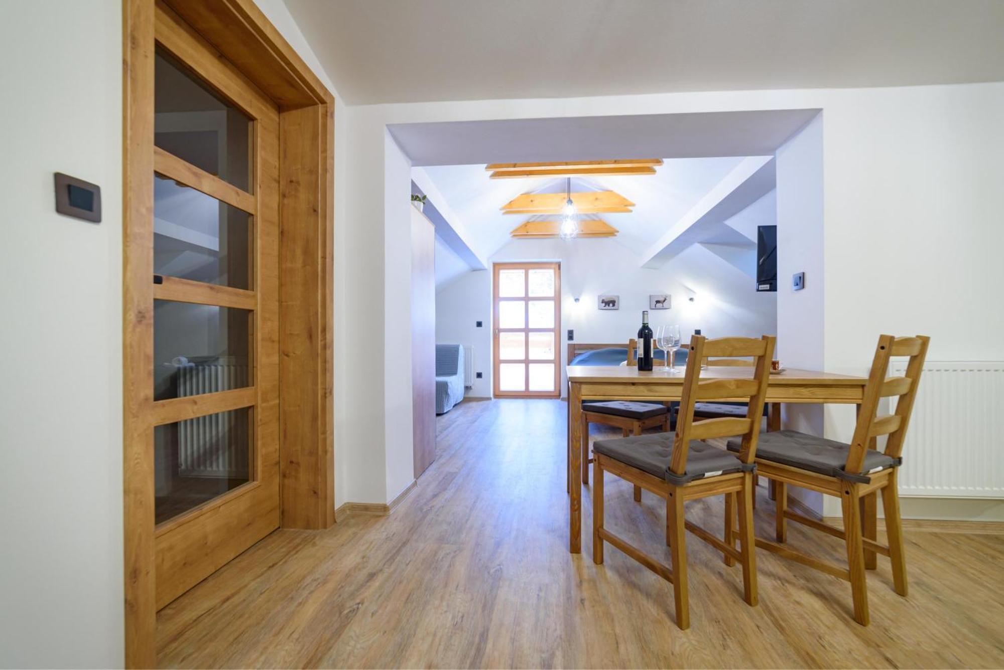 Apartman Na Hurce Horni Plana Ngoại thất bức ảnh